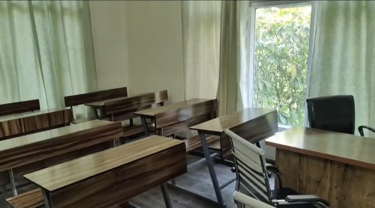Integrated Learning Centre Classroom - Best Environment for Science Tuition